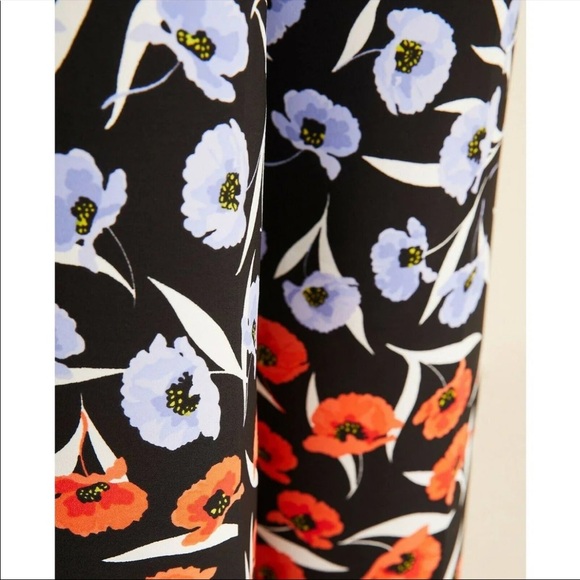 Ann Taylor Wide Leg Floral Pants - Picture 6 of 11